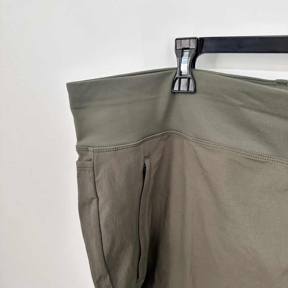ATHLETA NWT Trekkie North Shorts in Mountain Olive Green // 24 - Picture 6 of 15